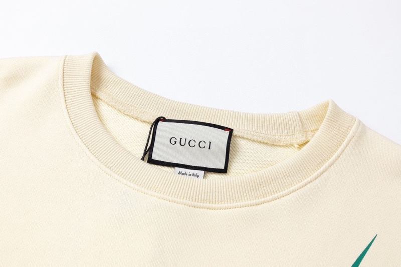 Gucci Sweaters